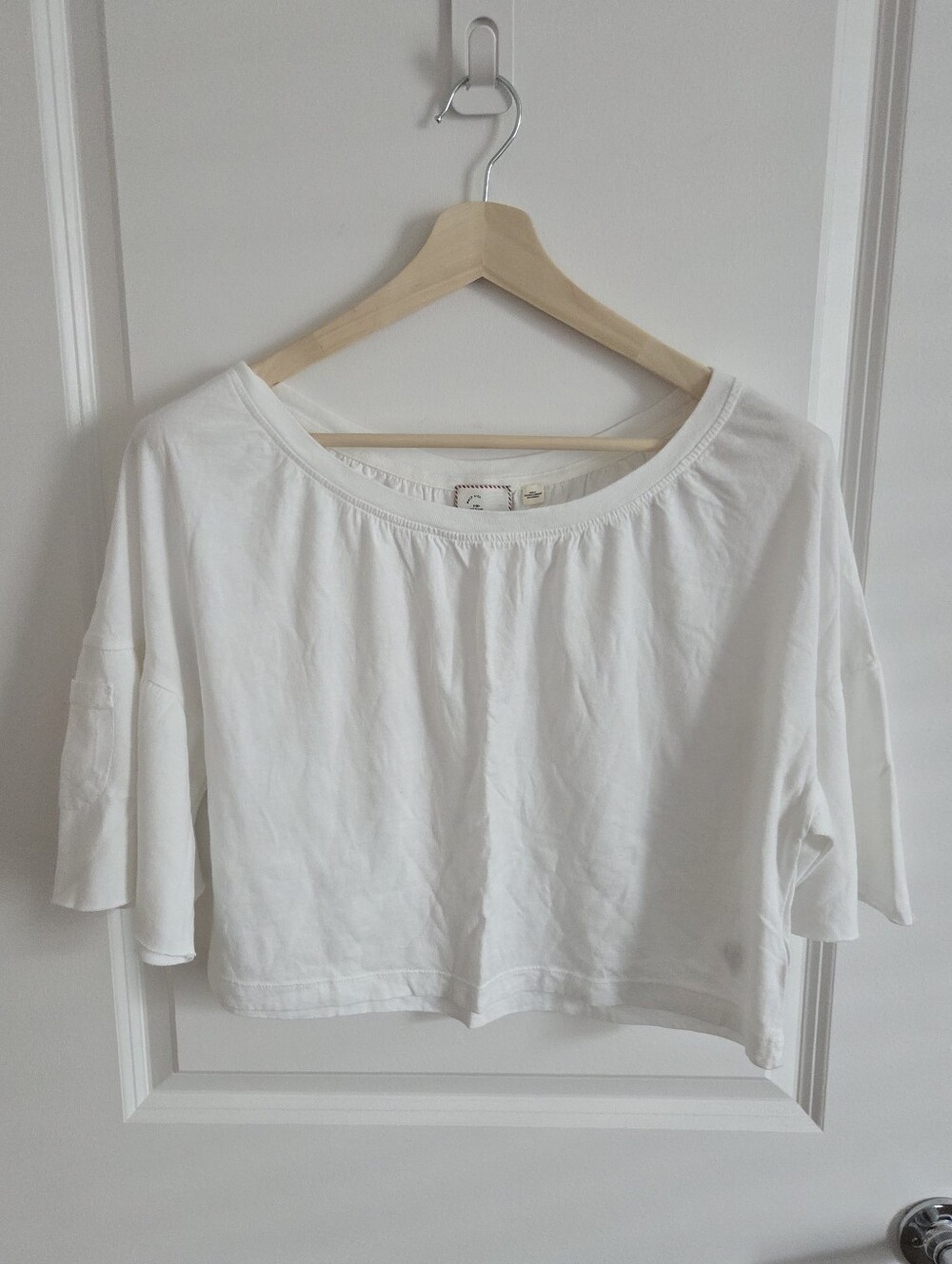 NEW Anthropologie 9-H15 STCL White Crop Ruffle Sleeve Tee, Medium